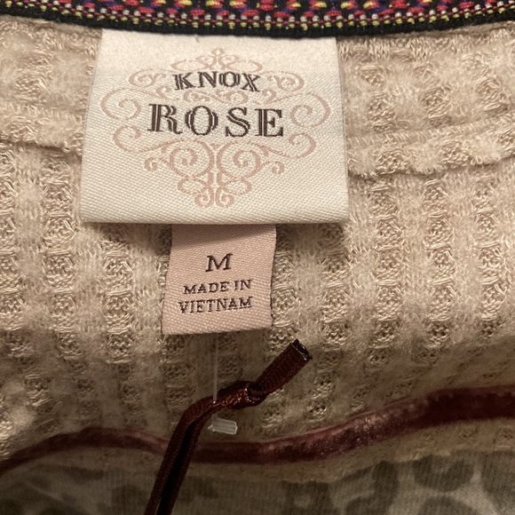 New Target Women's Cream and Grey Blouse - Picture 4 of 5